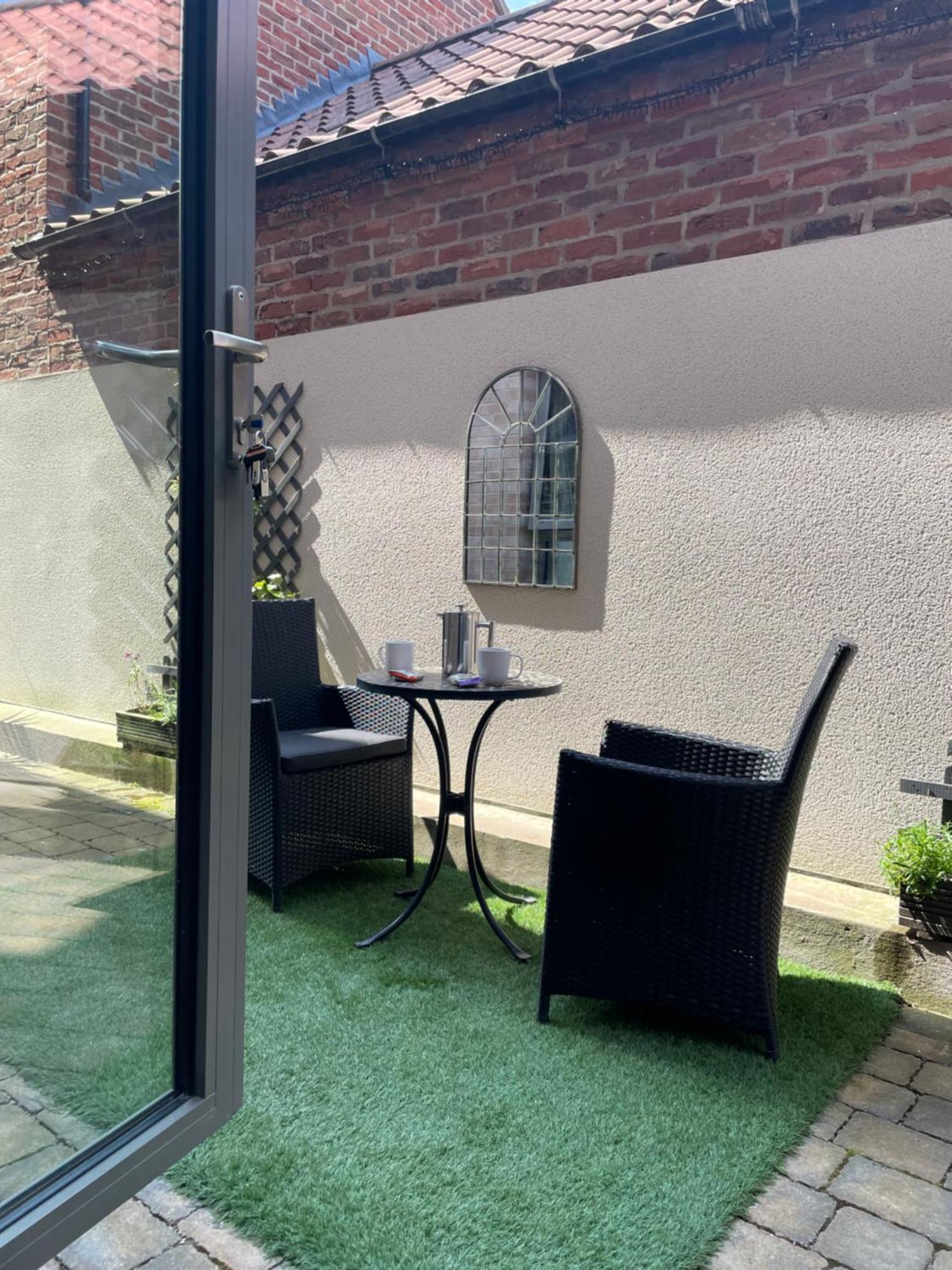 York Staycation With Free Parking Exterior foto
